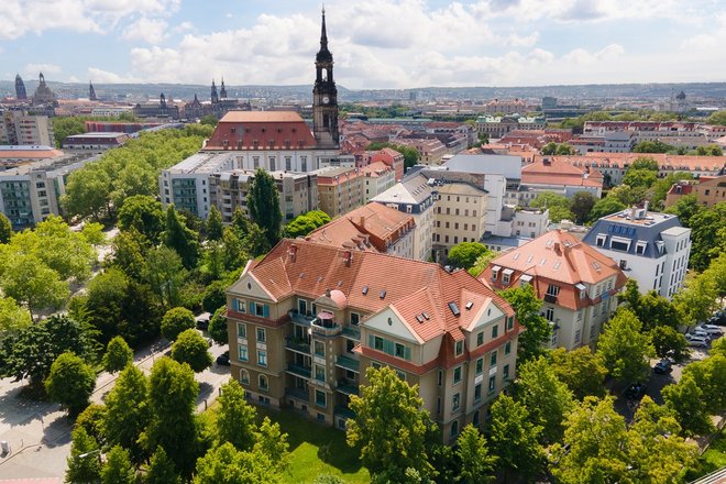 Charmante Villen-Wohnung im Königstraßen-Viertel, 2 Balkone, neu saniert, kurzfristig beziehbar! Charmante Villen-Wohnung im Königstraßen-Viertel, 2 Balkone, neu saniert, kurzfristig beziehbar!