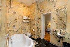 Bad en suite im OG Bad en suite im OG
