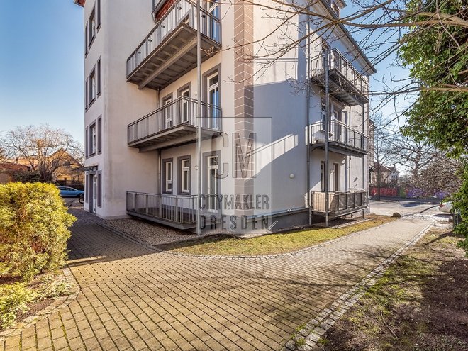 2 Balkone, Bad mit Wanne, Stellplatz im Innenhof - Qualität trifft Rendite! 