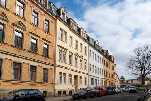 Solider, gepflegter Altbau mit 7 perfekt geschnittenen Mietwohnungen in romatischer Bestlage Solider, gepflegter Altbau mit 7 perfekt geschnittenen Mietwohnungen in romatischer Bestlage