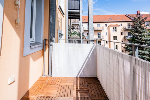 Balkon Innenhof Bild 1