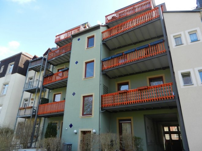 Sonnige Dachwohnung mit Balkon zentrumsnah in Radeberg!