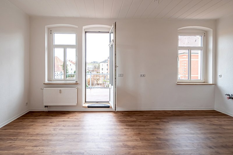 Küche mit Zugang zum Balkon Küche mit Zugang zum Balkon
