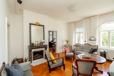 Wohnzimmer mit Kamin im OG Wohnzimmer mit Kamin im OG