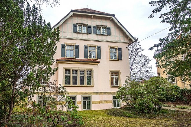 Traumwohnung in herrschaftlicher Villa am Waldpark Blasewitz