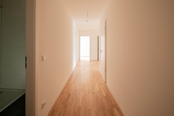 Flur Bild 1 Musterfoto